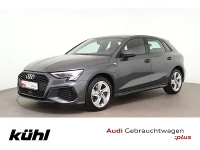 Gebraucht Audi A3 Sportback e-tron Design 204 PS (150 kW) 2021 Daytonagrau perleffekt Kleinwagen