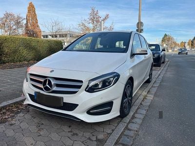 Mercedes B200