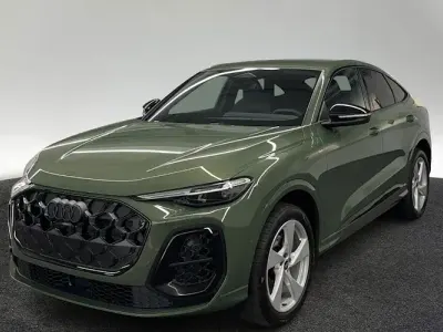 Neu Audi Q5 Sportback Ambiente 204 PS (150 kW) 2026 Grün SUV