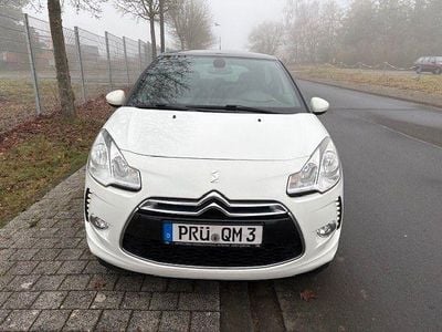 Weiß Gebraucht 2013 Citroën DS3 Sport Chic Limousine | 4.900 € (Fairer Preis)