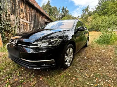Gebraucht VW Golf VII 125 PS (91 kW) 2018 Schwarz Kombi