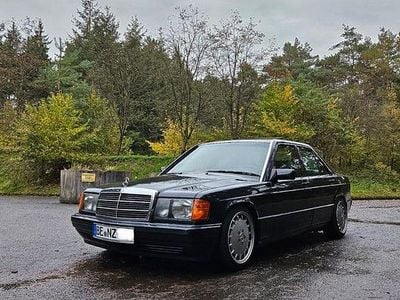 Gebraucht Mercedes 190 132 PS (97 kW) 1992 Schwarz Limousine