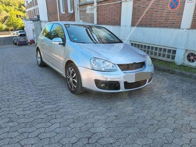 Usata VW Golf IV 170 CV (125 kW) 2006 Argento Berlina