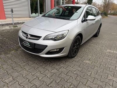 Silber Gebraucht 2014 Opel Astra Energy Kombi | 2.999 € (Superpreis)