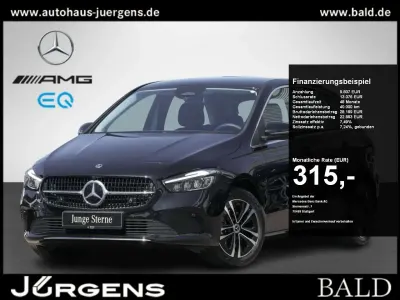 Gebraucht Mercedes B200 Progressive 163 PS (119 kW) 2025 Schwarz metalliclack kosmossch Kleinwagen