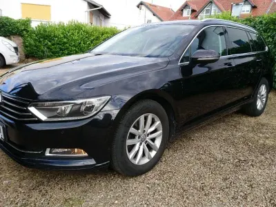 Gebraucht VW Passat Comfortline 150 PS (110 kW) 2018 Schwarz Kombi