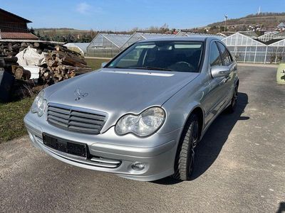 Gebraucht Mercedes C180 Classic 143 PS (105 kW) 2005 Silber Limousine