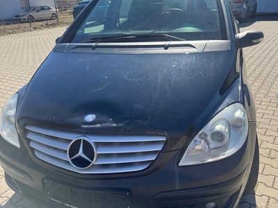 Gebraucht Mercedes B180 109 PS (80 kW) 2005 Schwarz Van / Kleinbus