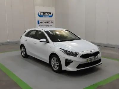 Gebraucht Kia Ceed Vision 140 PS (102 kW) 2020 Weiß Kleinwagen