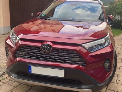 Usata Toyota RAV4 175 CV (128 kW) 2020 Rosso SUV