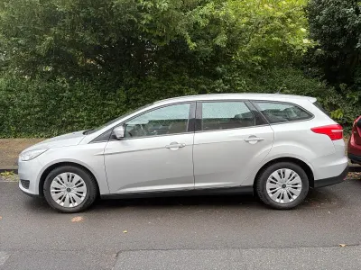 Gebraucht Ford Focus 101 PS (74 kW) 2017 Silber Kombi