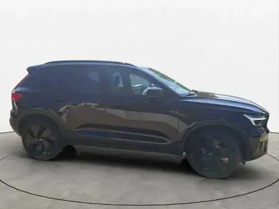 Gebraucht Volvo XC40 120 PS (88 kW) 2025 SUV