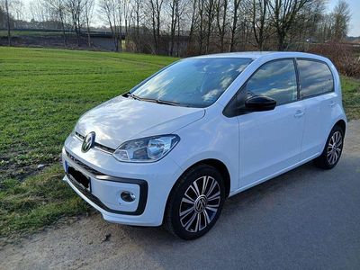 Gebraucht VW up! 65 PS (47 kW) 2021 Weiß Kleinwagen