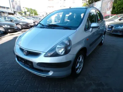 Käytetty Honda Jazz LS 83 HP (61 kW) 2003 Hopea Viistoperä