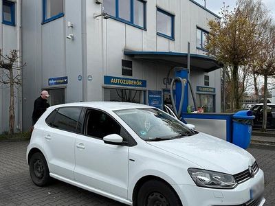 Gebraucht VW Polo 60 PS (44 kW) 2016 Weiß Kleinwagen