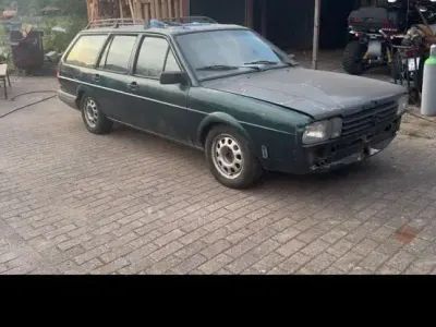 Gebraucht VW Passat 70 PS (51 kW) 1988 Grün Kombi