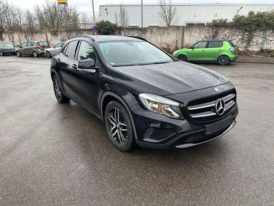 Gebraucht Mercedes GLA200 136 PS (100 kW) 2016 Schwarz SUV