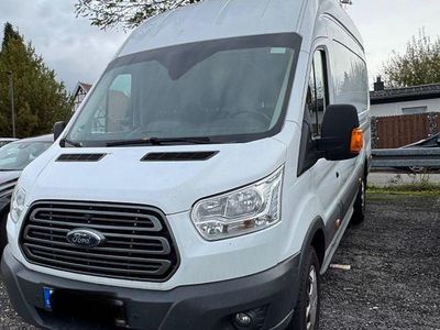 Second-hand Ford Transit 131 CP (96 kW) 2018 Alb Monovolum