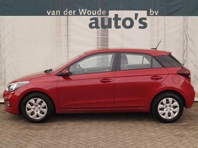 Usata Hyundai i20 Comfort 99 CV (72 kW) 2019 Rosso Utilitaria