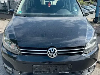 Gebraucht VW Touran Highline 105 PS (77 kW) 2011 Schwarz Van / Kleinbus