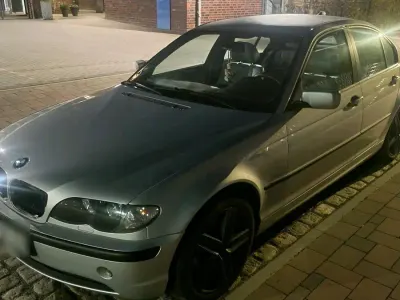 Usata BMW 318 148 CV (108 kW) 2003 Argento Berlina