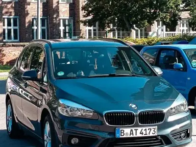 Gebraucht BMW 216 Active Tourer Advantage 116 PS (85 kW) 2017 Blau Van / Kleinbus