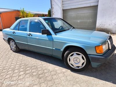 Gebraucht Mercedes 190 115 PS (84 kW) 1988 Grün Limousine