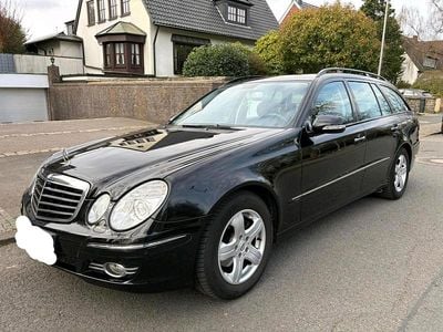 Gebraucht Mercedes E220 Avantgarde 170 PS (125 kW) 2007 Schwarz Kombi