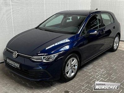 Blau Gebraucht 2020 VW Golf VIII Life Limousine | 20.885 € (Fairer Preis)