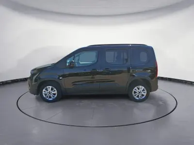 Neu Peugeot Rifter 131 PS (96 kW) 2026 Schwarz Van / Kleinbus