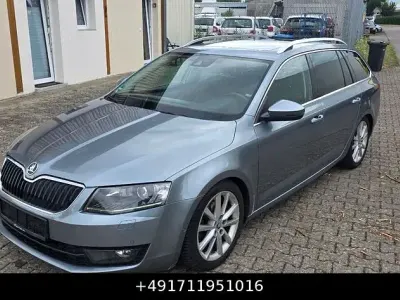 Gebraucht Skoda Octavia Elegance 150 PS (110 kW) 2014 Grau Kombi