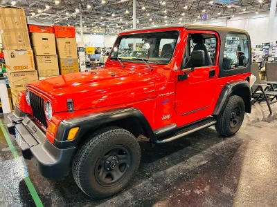 Gebraucht Jeep Wrangler Sport 118 PS (86 kW) 1998 Rot SUV