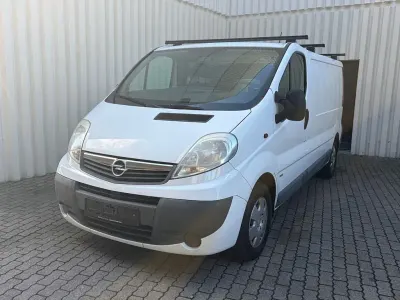 Gebraucht Opel Vivaro 114 PS (83 kW) 2014 Weiß Van / Kleinbus