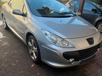 Gebraucht Peugeot 307 CC 140 PS (102 kW) 2008 Silber Cabrio