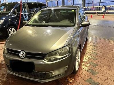 Gebraucht VW Polo 90 PS (66 kW) 2010 Grau Limousine