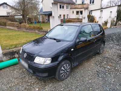 Gebraucht VW Polo 60 PS (44 kW) 2001 Schwarz Kleinwagen