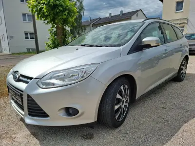 Gebraucht Ford Focus Trend 116 PS (85 kW) 2013 Silber Kombi
