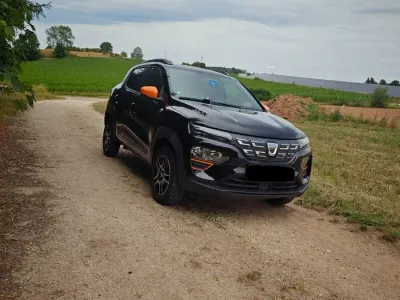 Gebraucht Dacia Spring Comfort Plus 33 kW (45 PS) 2022 Schwarz Kleinwagen