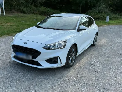 Gebraucht Ford Focus ST-Line 125 PS (91 kW) 2020 Weiß Limousine