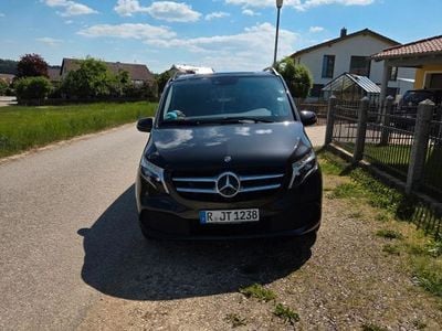 Mercedes V250