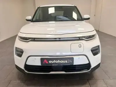 Gebraucht Kia Soul EV Spirit 150 kW (204 PS) 2022 Weiß SUV