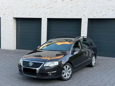 Gebraucht VW Passat 140 PS (102 kW) 2009 Braun Kombi
