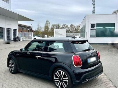 Usado Mini Cooper Classic 136 HP (100 kW) 2021 Preto Citadino