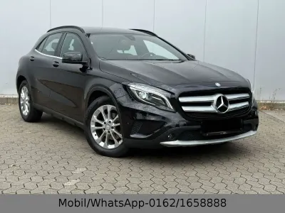 Gebraucht Mercedes GLA220 177 PS (130 kW) 2016 Schwarz SUV