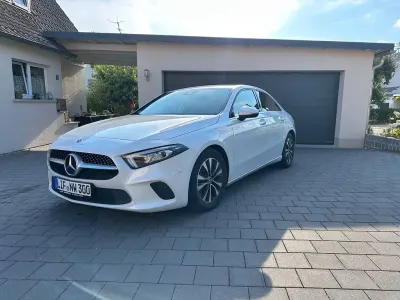 Gebraucht Mercedes A180 116 PS (85 kW) 2020 Weiß Limousine