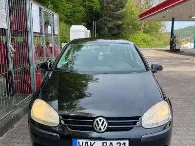 Używany VW Golf V 110 KM (80 kW) 2005 Czarny Hatchback