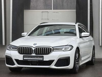 Gebraucht BMW 530 M Sport 286 PS (210 kW) 2021 Alpinweiss Kombi