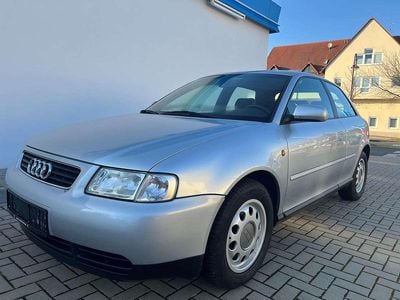 Second-hand Audi A3 Attraction 125 CP (91 kW) 1996 Argintiu Hatchback
