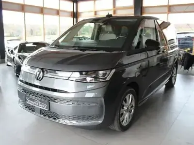 Begagnad VW Multivan Style 204 HK (150 kW) 2023 Grå Minibuss