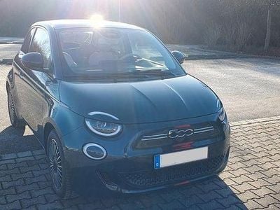 Gebraucht Fiat 500e La Prima 86 kW (118 PS) 2023 Grün Limousine